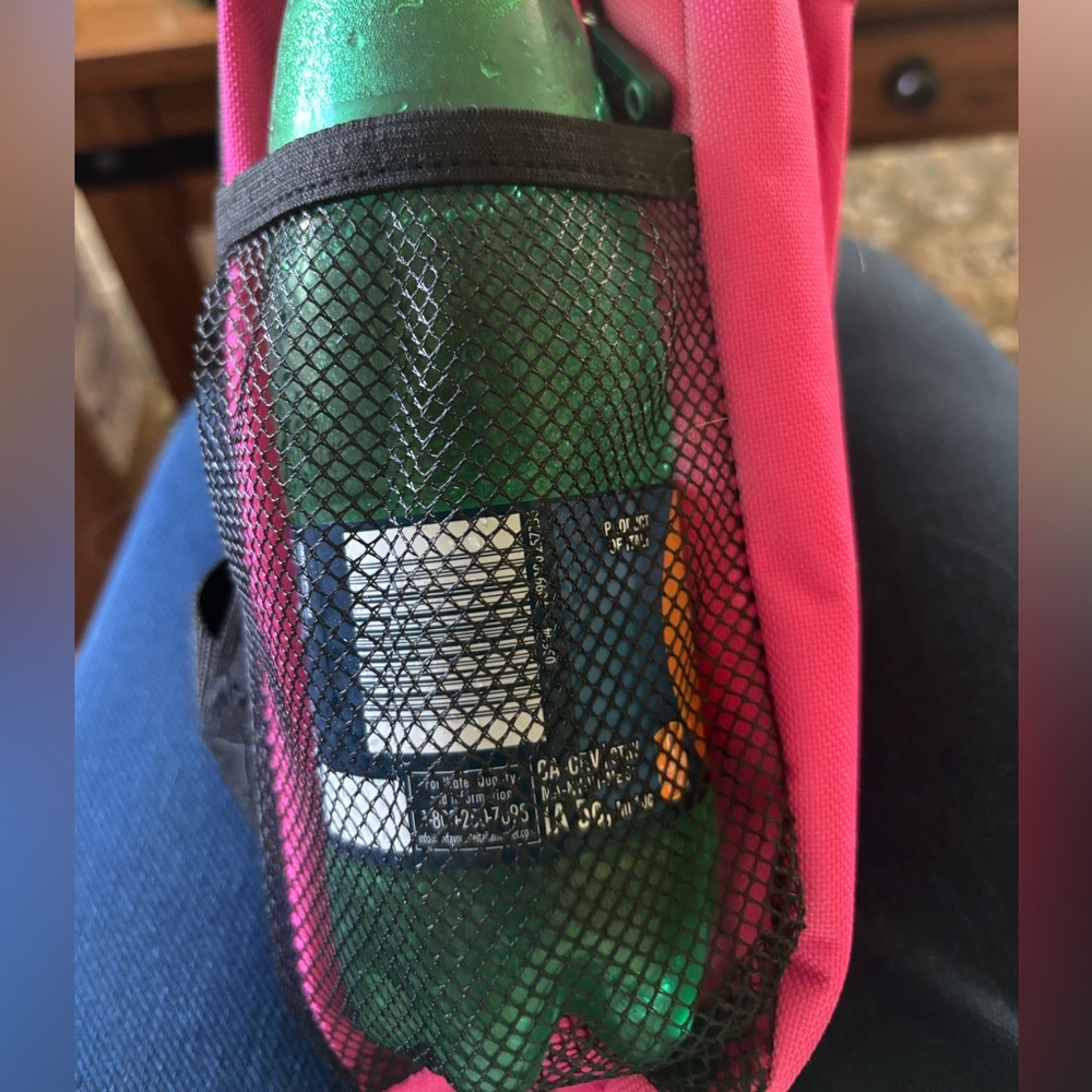 🌸🌸 Hot Pink Backpack 🌸🌸 - Picture 5 of 5